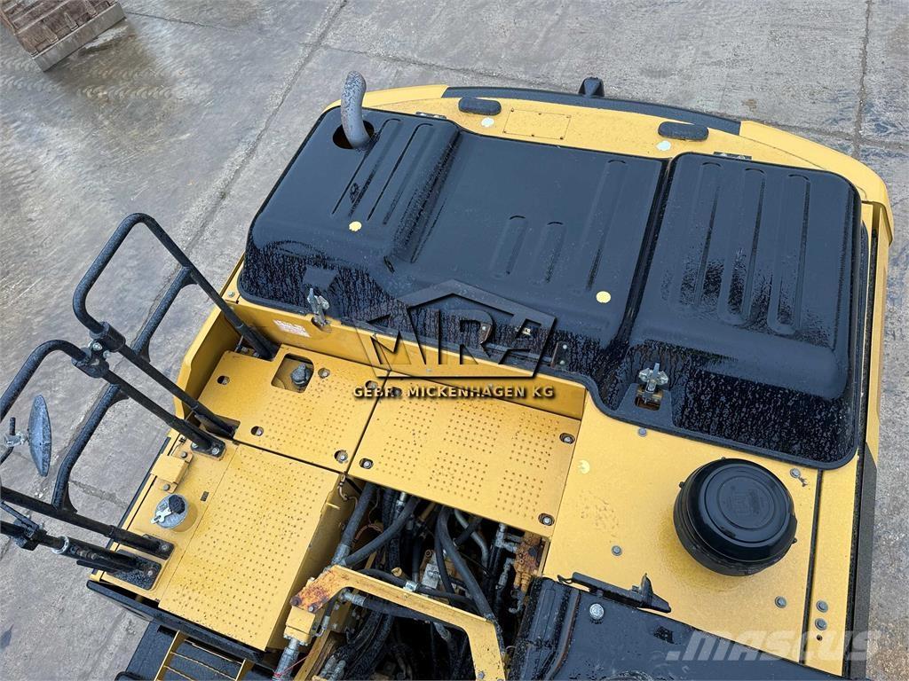 CAT 323 EL Telakaivukoneet