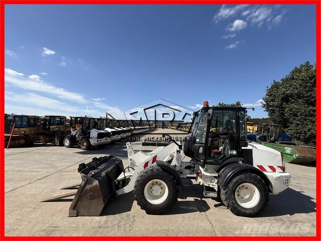 CAT 908 M Pyöräkuormaajat