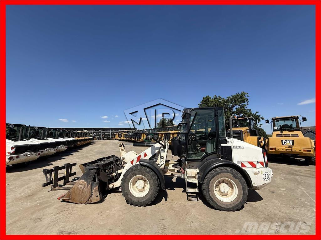 CAT 908 M Pyöräkuormaajat
