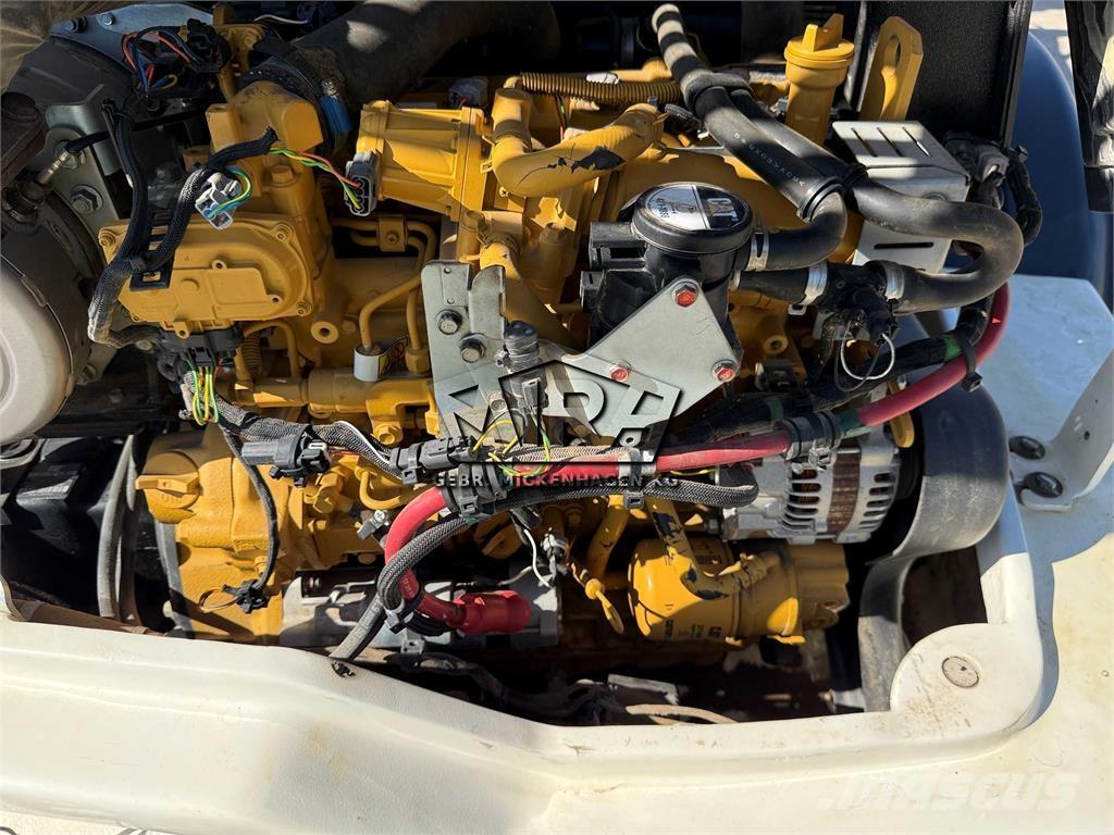 CAT 908 M Pyöräkuormaajat