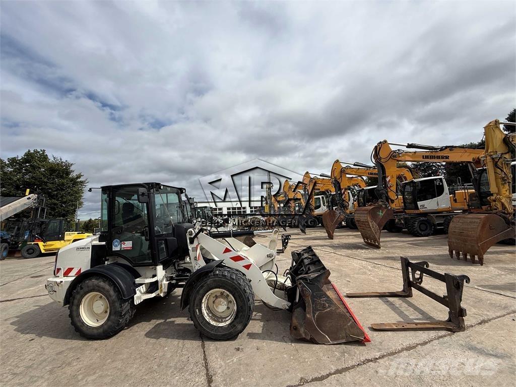 CAT 908 M Pyöräkuormaajat