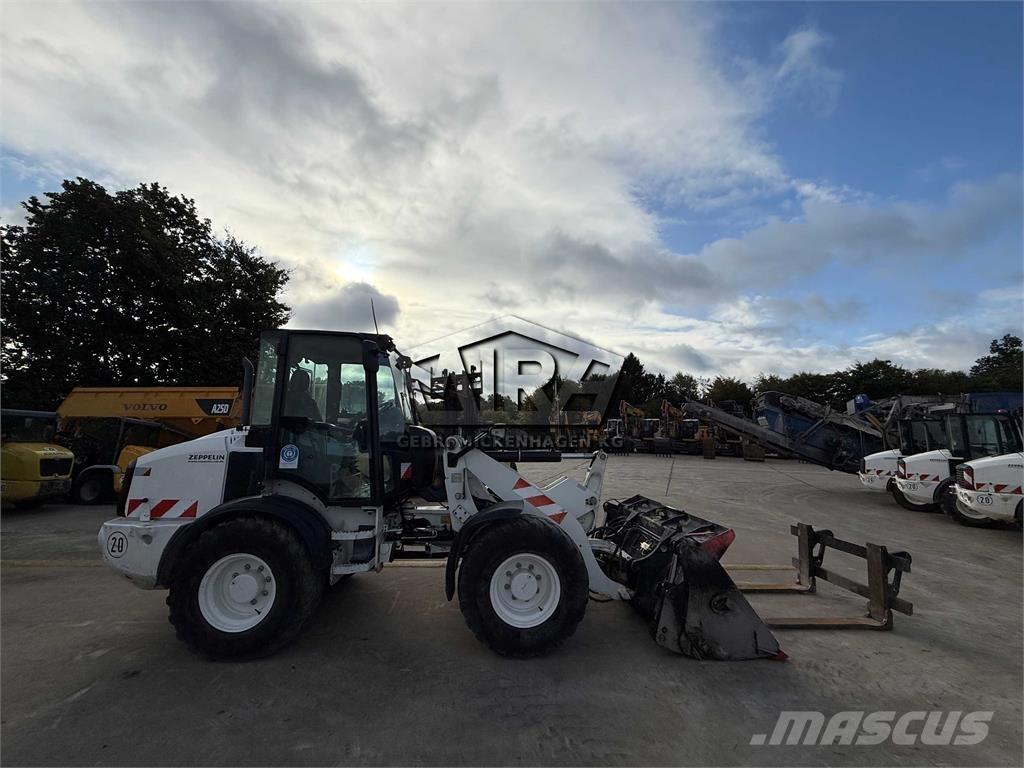 CAT 908 M Pyöräkuormaajat