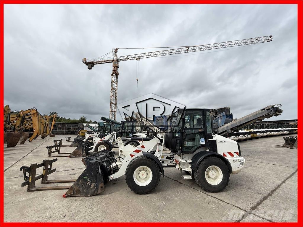 CAT 908 M Pyöräkuormaajat