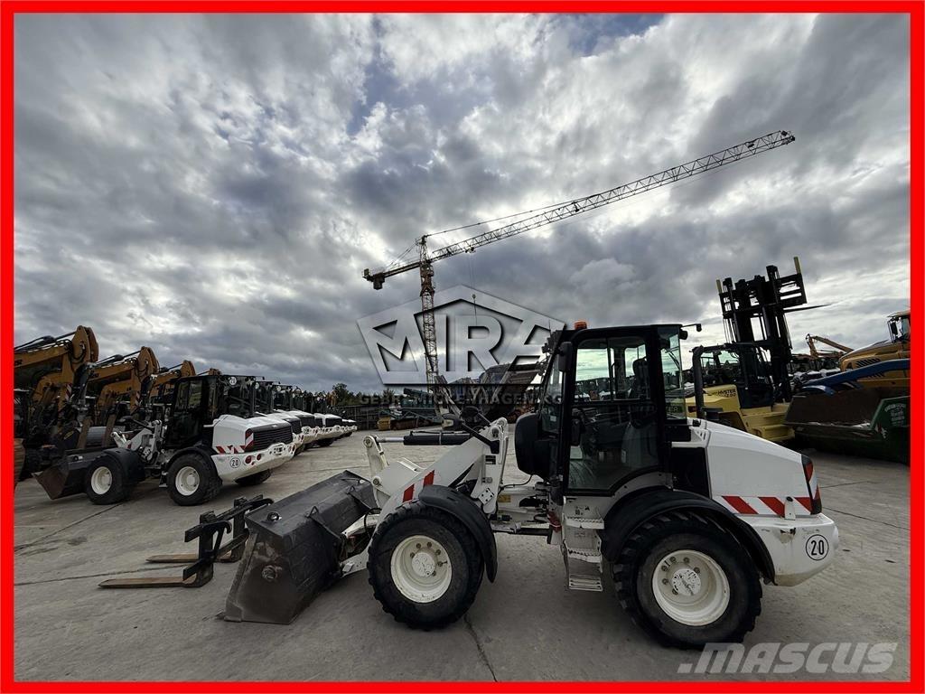 CAT 908M Pyöräkuormaajat