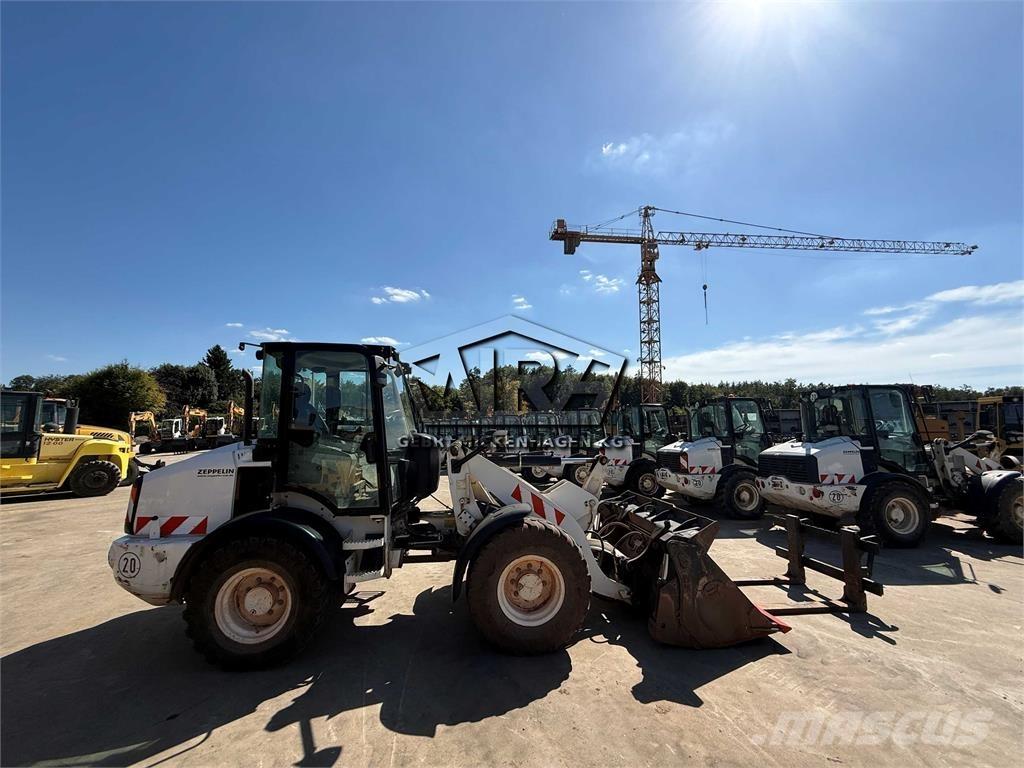 CAT 908M Pyöräkuormaajat