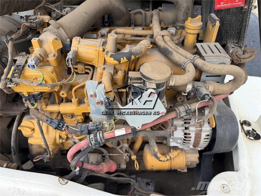 CAT 908M Pyöräkuormaajat