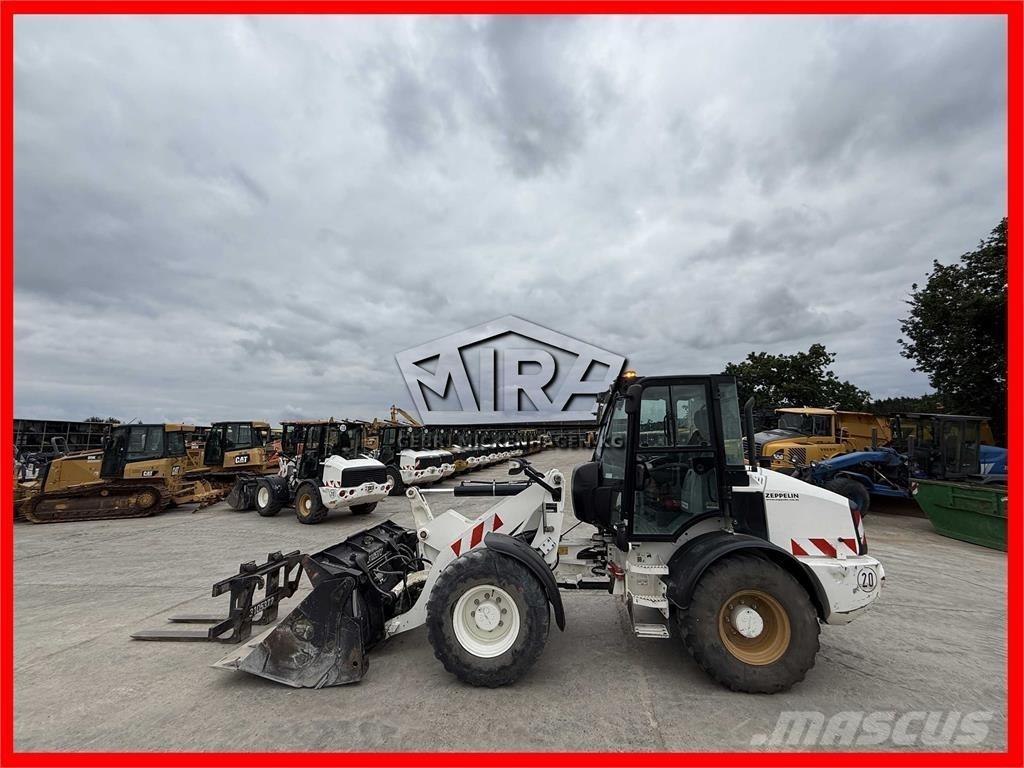 CAT 908M Pyöräkuormaajat