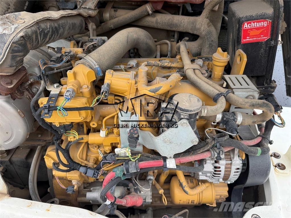 CAT 908M Pyöräkuormaajat
