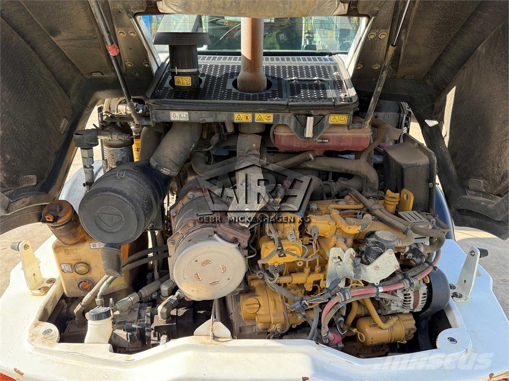 CAT 908M Pyöräkuormaajat
