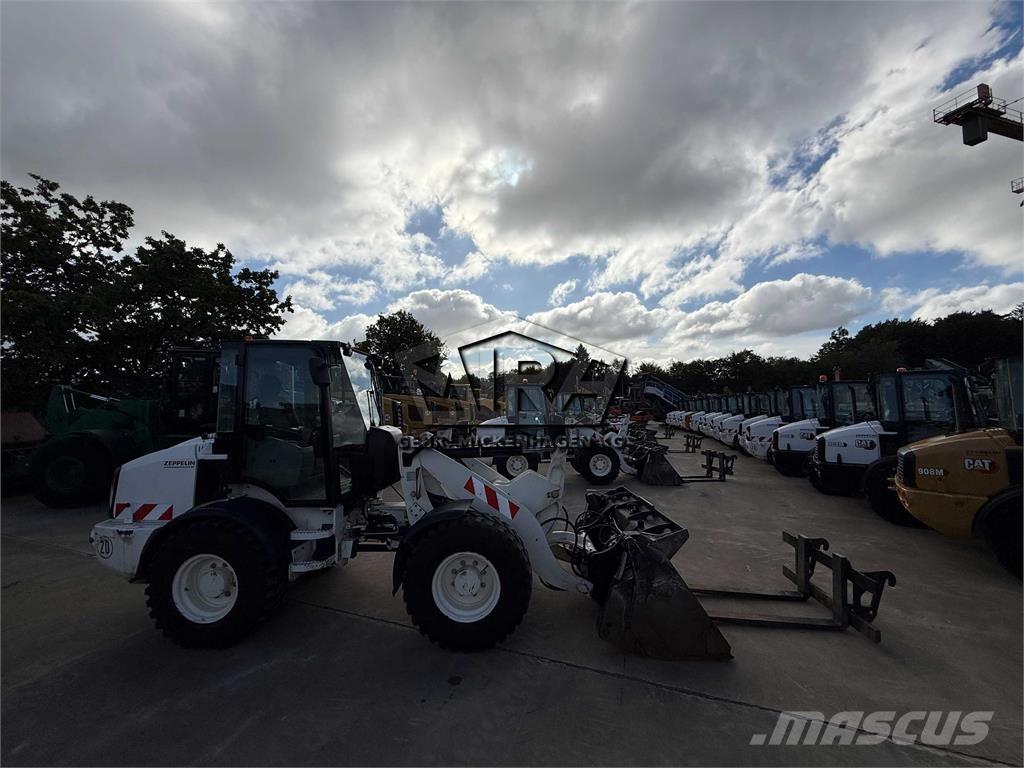 CAT 908M Pyöräkuormaajat