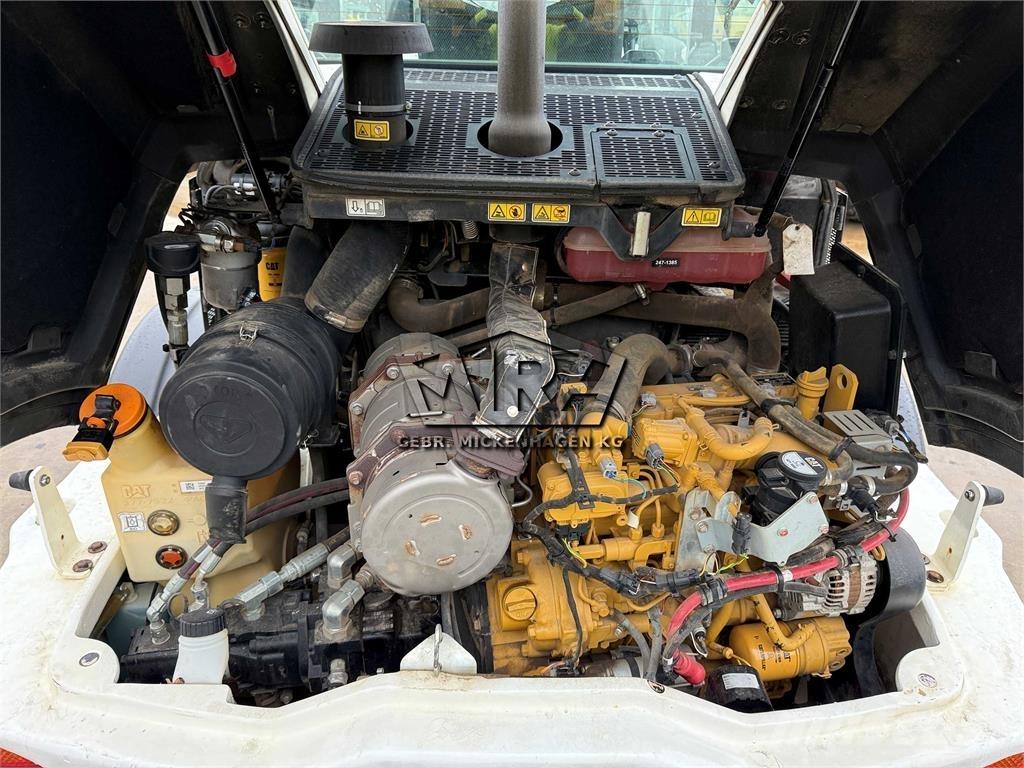 CAT 908M Pyöräkuormaajat