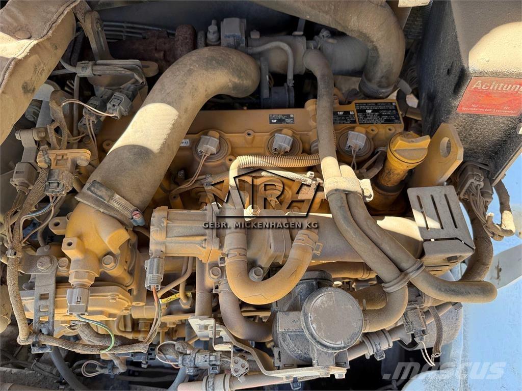 CAT 908M Pyöräkuormaajat