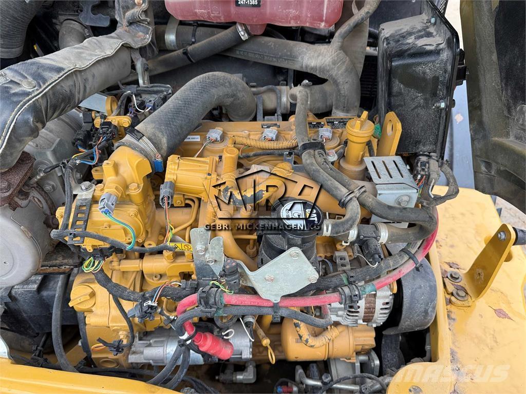 CAT 908M Pyöräkuormaajat