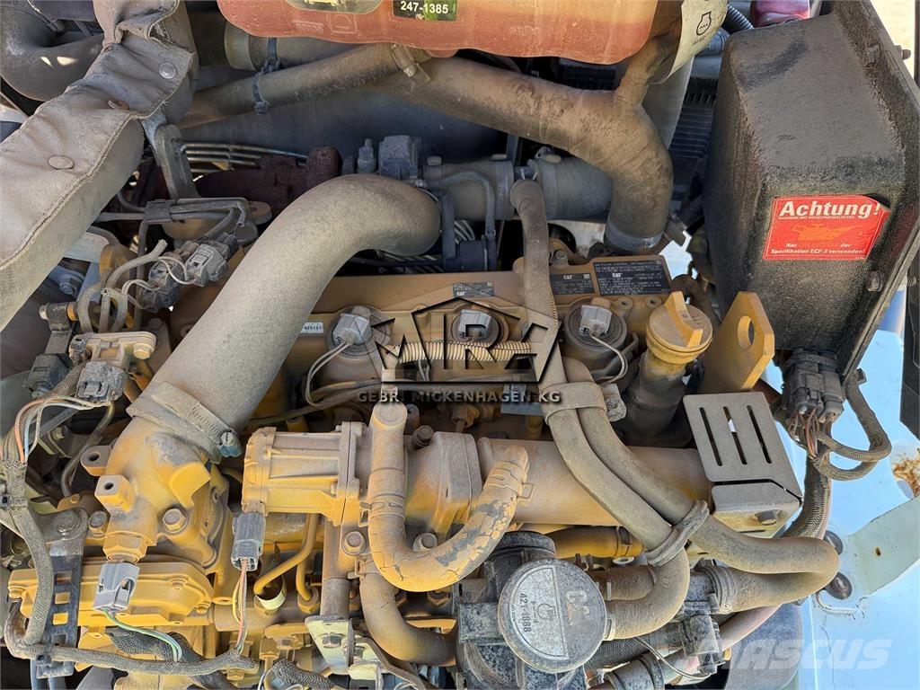 CAT 908M Pyöräkuormaajat