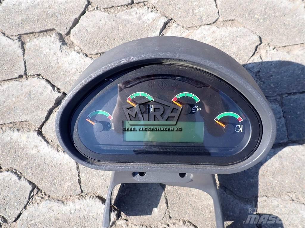 CAT 926 M/ Display Sähkö ja elektroniikka