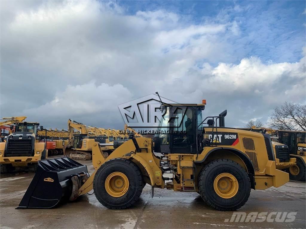 CAT 962M ( 950 M ) Pyöräkuormaajat