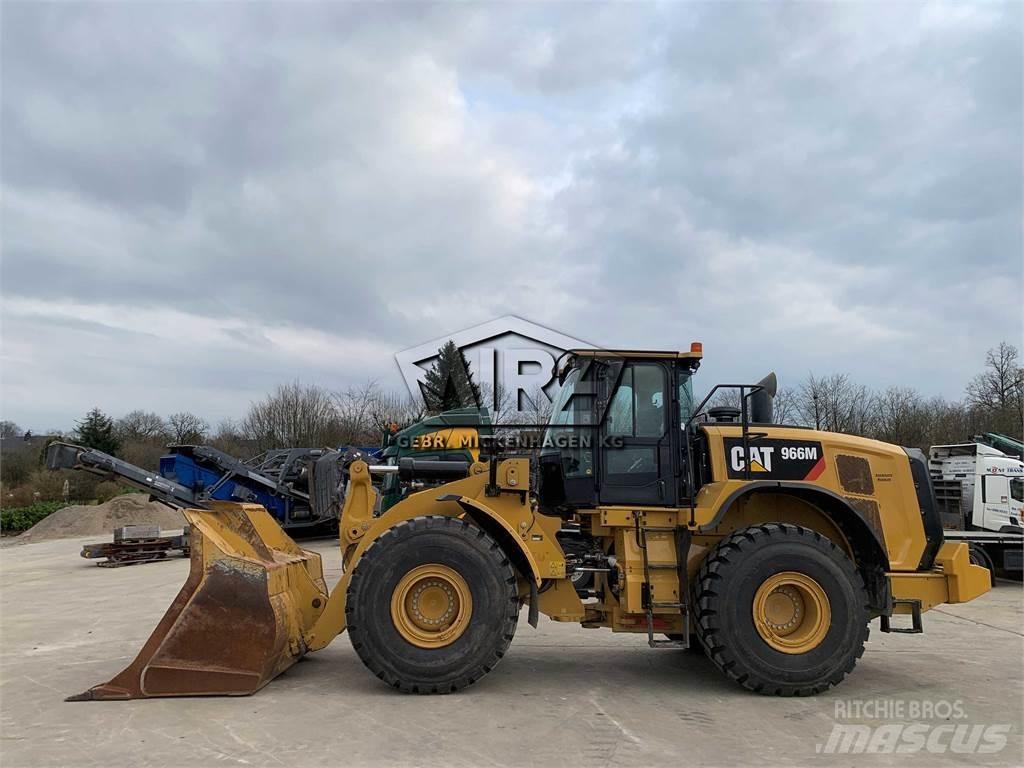 CAT 966M Pyöräkuormaajat