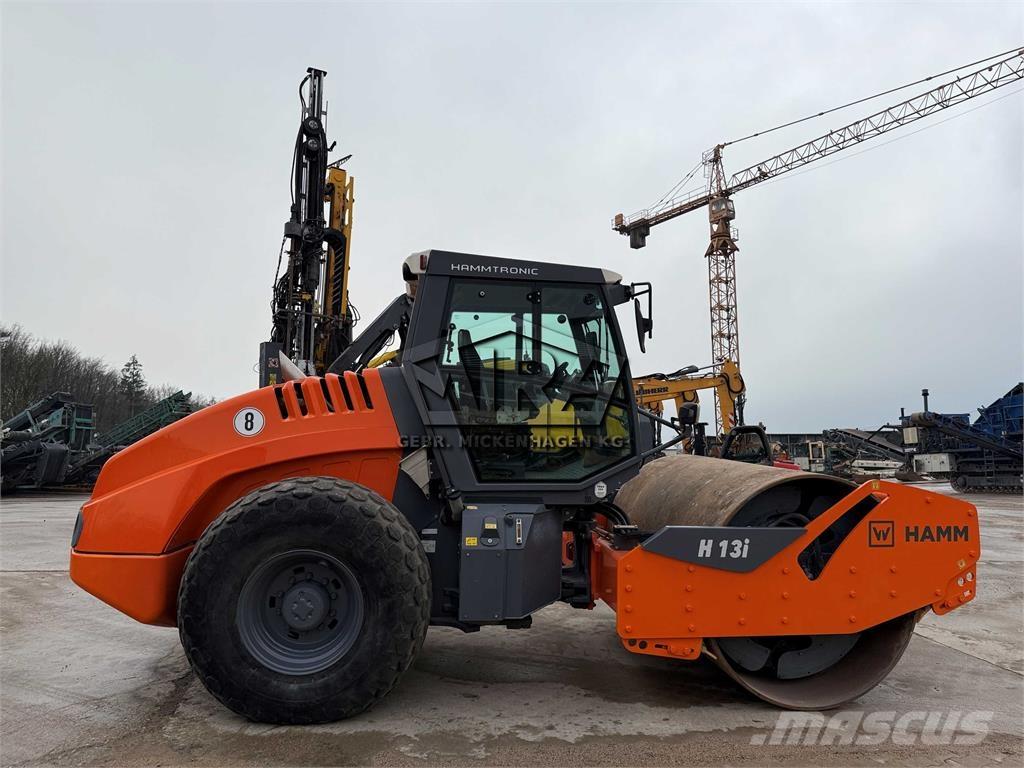 Hamm H 13i Yksivalssijyrät