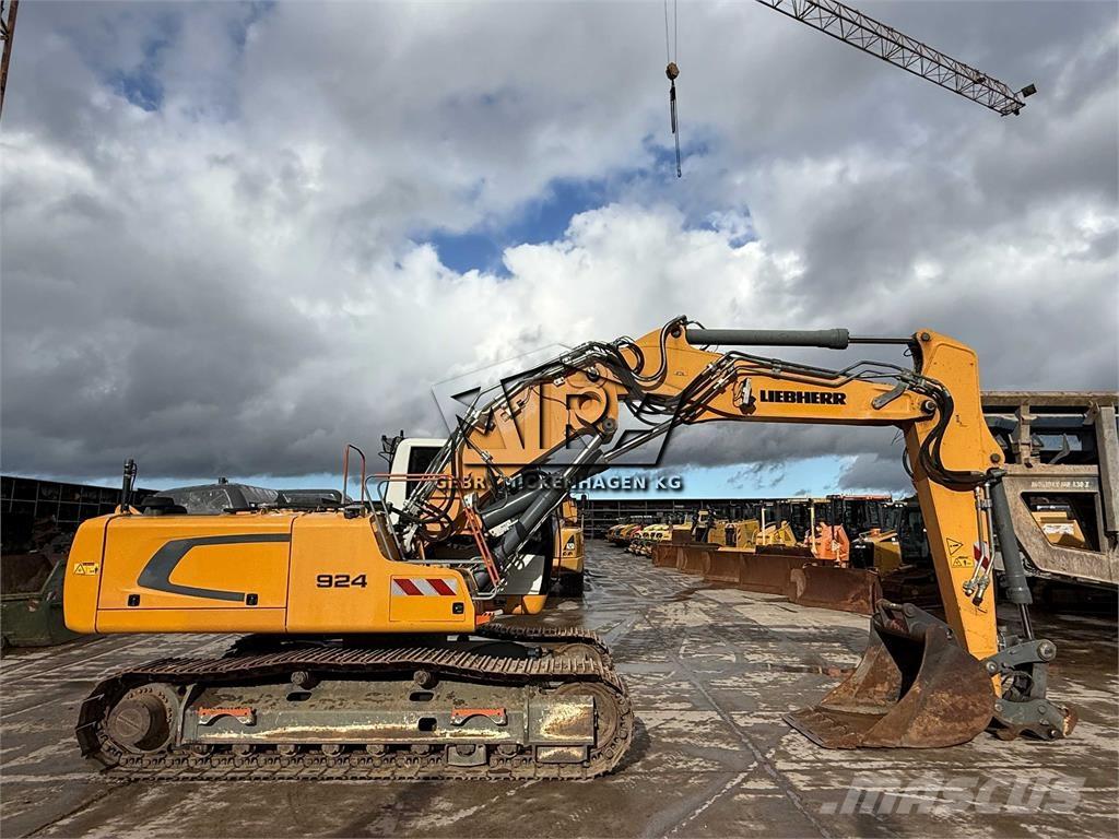Liebherr R 924 LC Telakaivukoneet