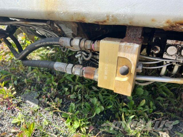  ANDERE Koukkulava kuorma-autot