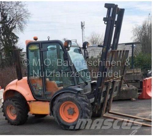 Ausa CH 250 Allrad Maastotrukit