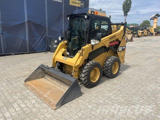 CAT 242D Muut koneet