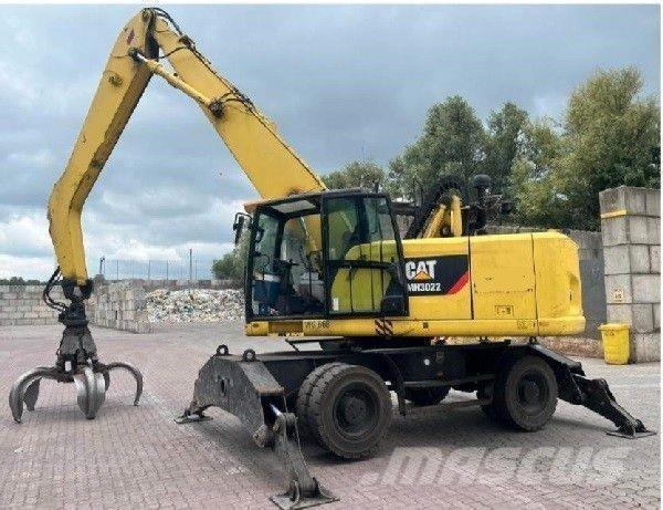 CAT 3022 Pyöräkaivukoneet