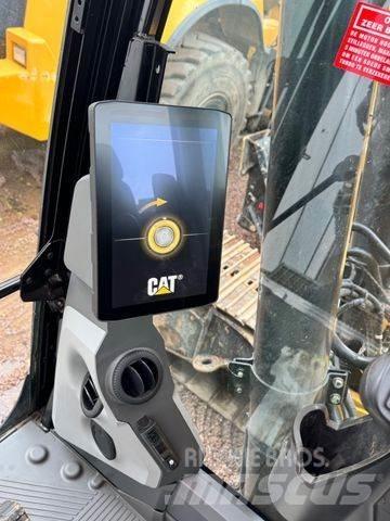 CAT 323 Telakaivukoneet