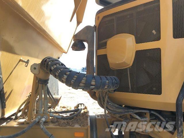 CAT 730 Muut koneet