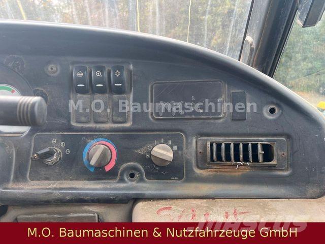 CAT 730 / Dumper / Dumpperit
