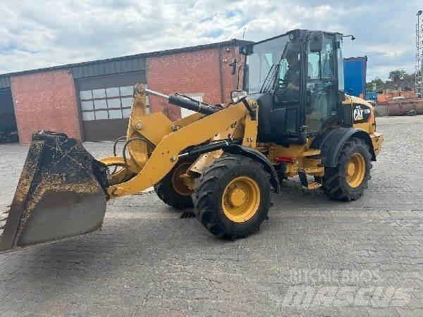 CAT 908 Pyöräkuormaajat