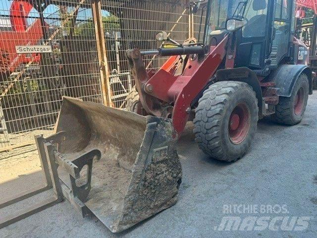 CAT 908 M Pyöräkuormaajat