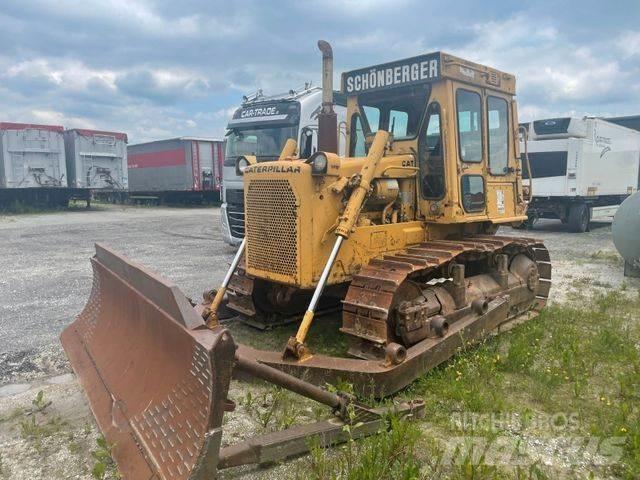 CAT D6D Telaketjupuskutraktorit