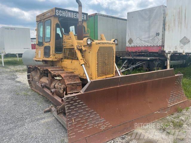 CAT D6D Telaketjupuskutraktorit