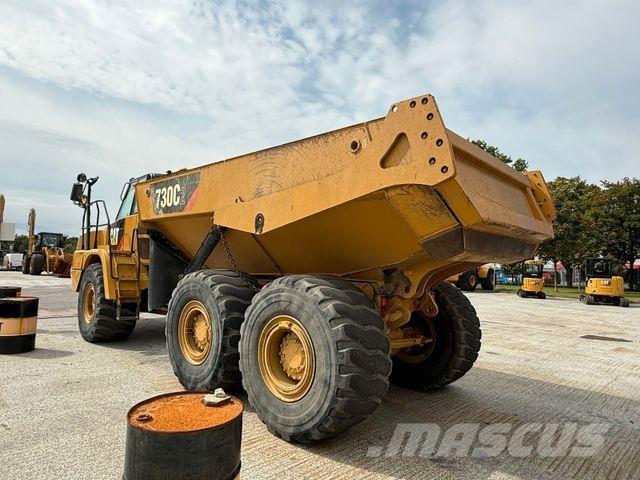 CAT Dumper 730 C2 Dumpperit