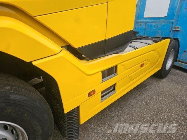 DAF 530 XG Vetopöytäautot