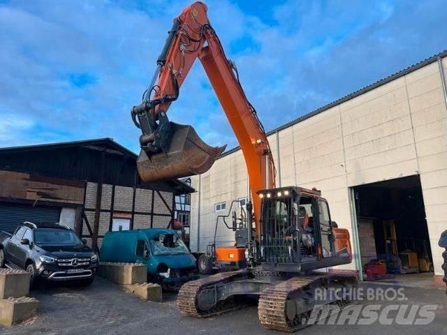 Doosan DX 225 LC-5 Telakaivukoneet