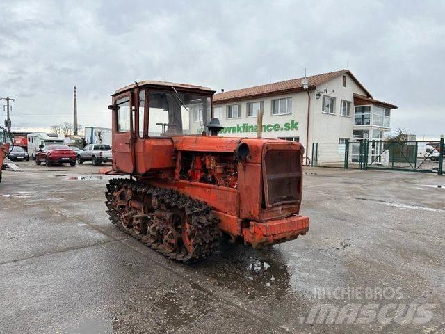  DT75 buldozer Telaketjupuskutraktorit