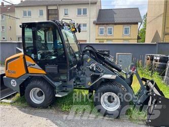 GiANT G3500 X-TRA Pyöräkuormaajat