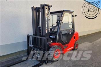 Hangcha CPCD25-XH7F Dieseltrukit