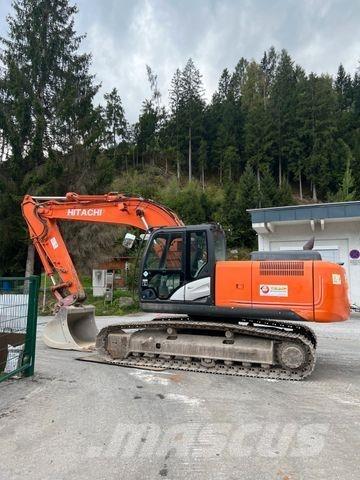 Hitachi ZX210LC-5 Telakaivukoneet