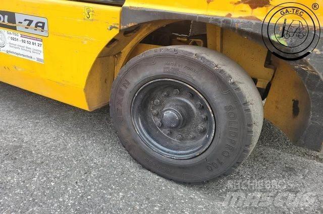 Hyundai 30L-7A Nestekaasutrukit