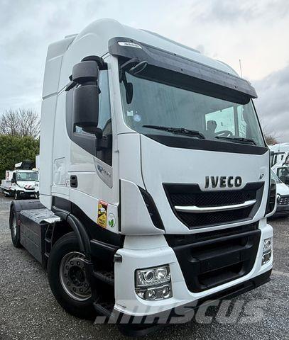 Iveco Stralis 400NP Vetopöytäautot