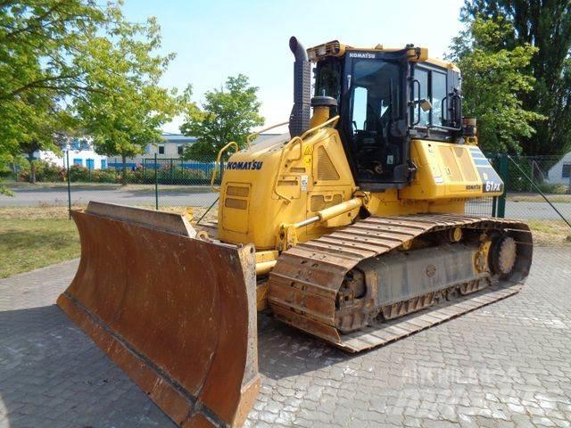 Komatsu D61 PX-24 Telaketjupuskutraktorit