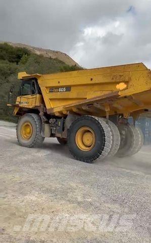 Komatsu HD 605-7 Muut koneet