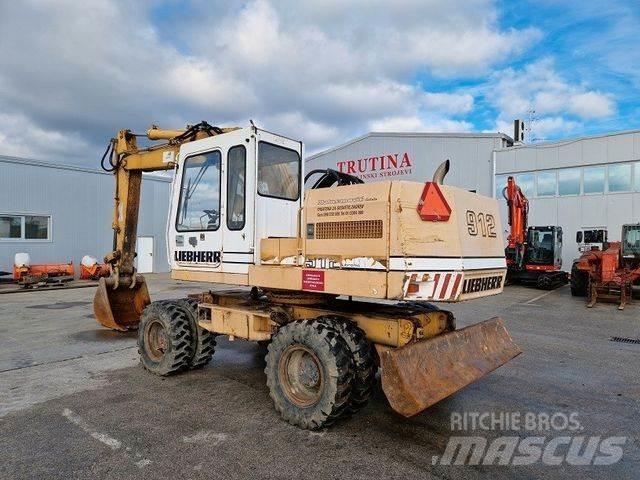 Liebherr A912 Pyöräkaivukoneet
