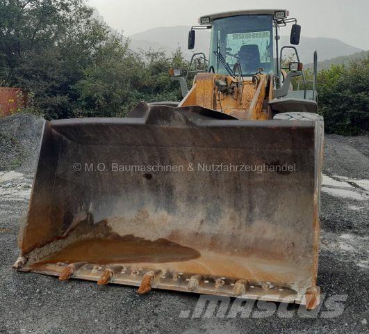 Liebherr L 574 Pyöräkuormaajat