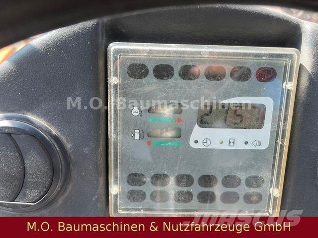 Liebherr L538 Pyöräkuormaajat