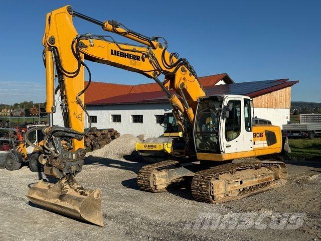 Liebherr R 906 LC Telakaivukoneet