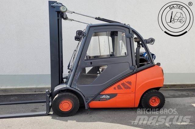 Linde H25T Nestekaasutrukit